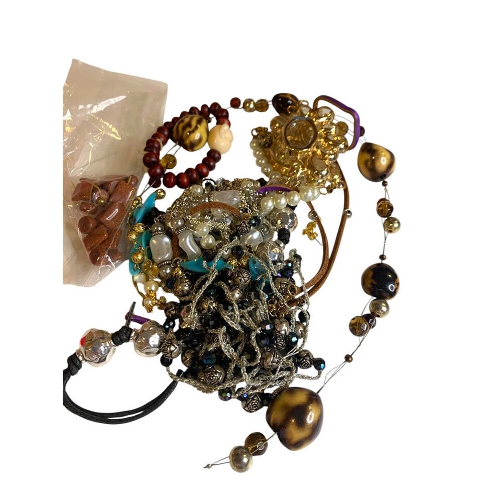 Lot H of Broken Scrap Assorted Jewelry Pieces Crafting Art 12.1 ounces
